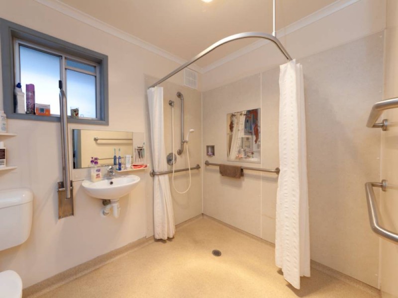 153 Kianawah Road, Wynnum West QLD 4178