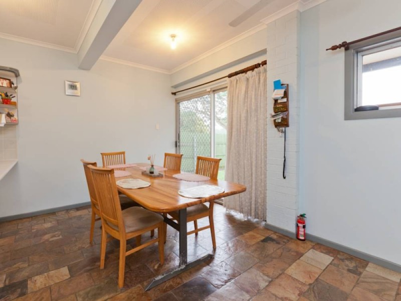 153 Kianawah Road, Wynnum West QLD 4178