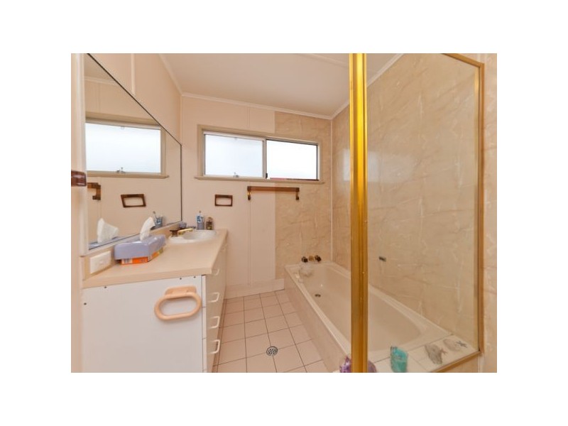 153 Kianawah Road, Wynnum West QLD 4178