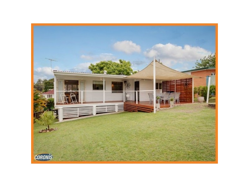 15 Doulton Street, Stafford Heights QLD 4053