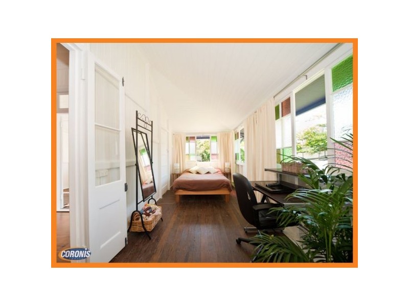 28 Tingal Road, Wynnum QLD 4178