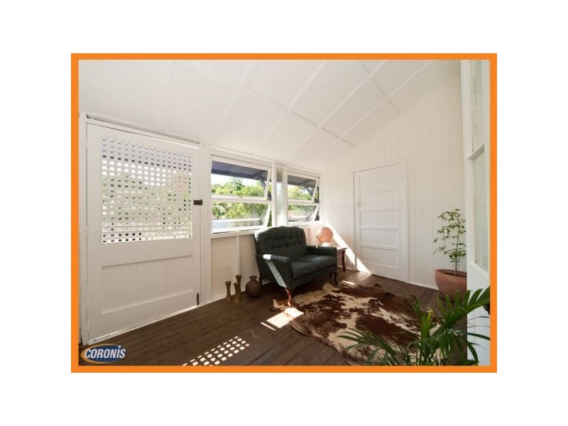 28 Tingal Road, Wynnum QLD 4178