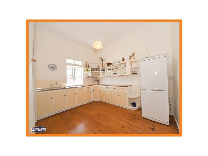 28 Tingal Road, Wynnum QLD 4178