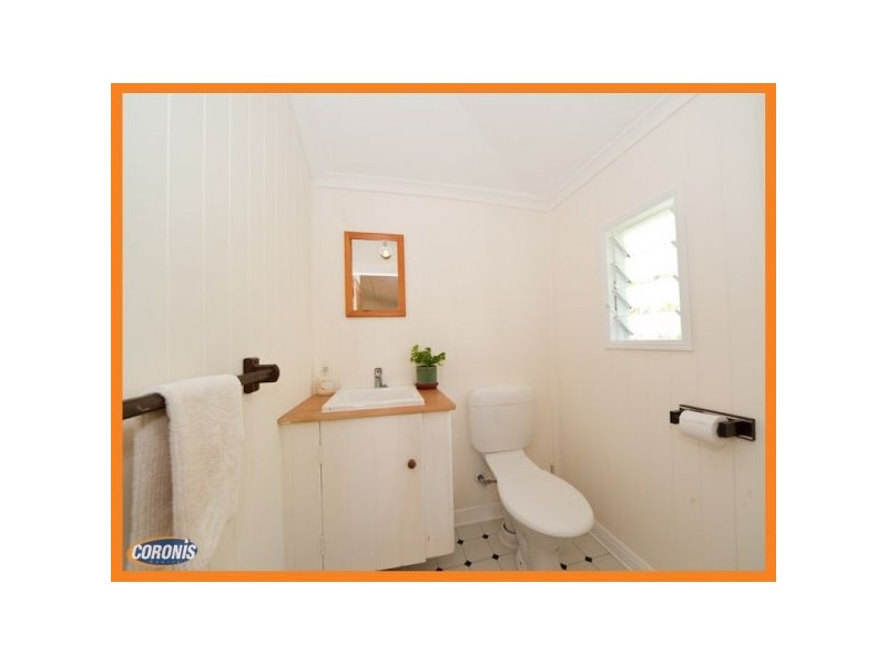 28 Tingal Road, Wynnum QLD 4178