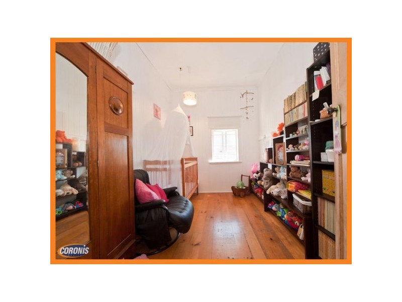 28 Tingal Road, Wynnum QLD 4178