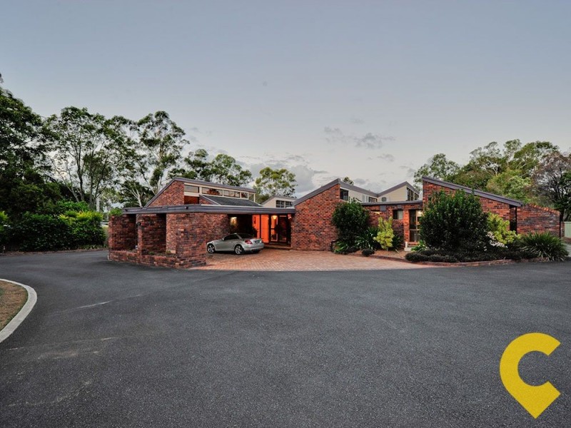 74 Duncan Street, Wynnum West QLD 4178