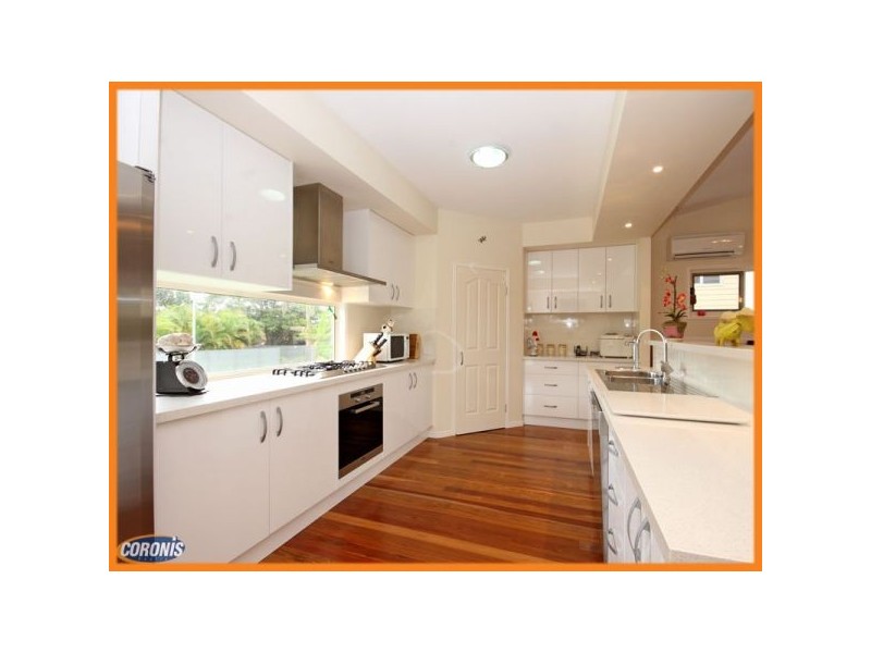 6 Phillip Street, Beachmere QLD 4510