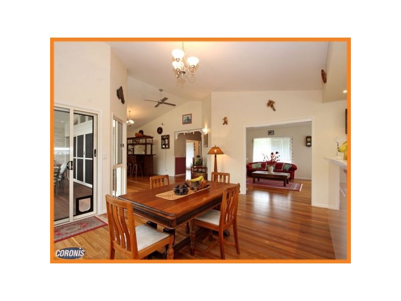 6 Phillip Street, Beachmere QLD 4510