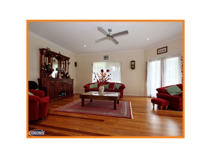 6 Phillip Street, Beachmere QLD 4510