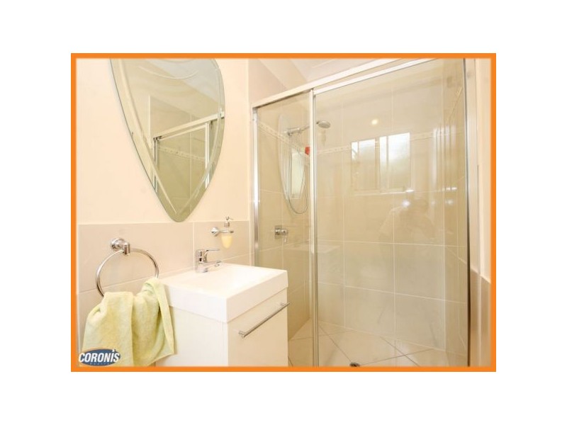 6 Phillip Street, Beachmere QLD 4510