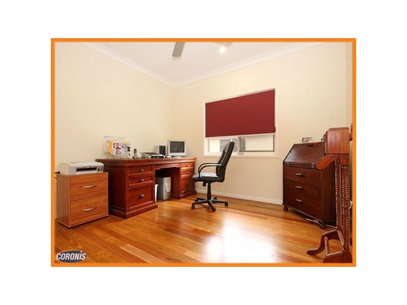 6 Phillip Street, Beachmere QLD 4510