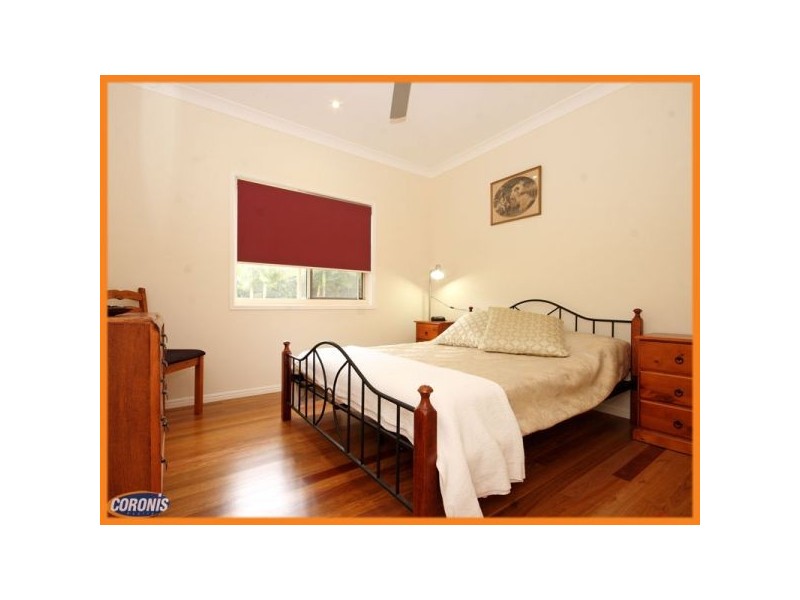 6 Phillip Street, Beachmere QLD 4510