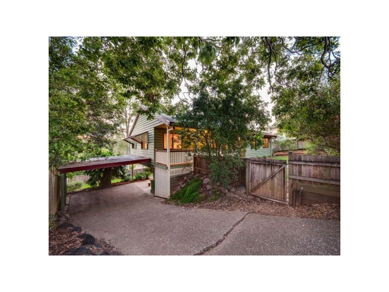 213 Bunya Road, Arana Hills QLD 4054