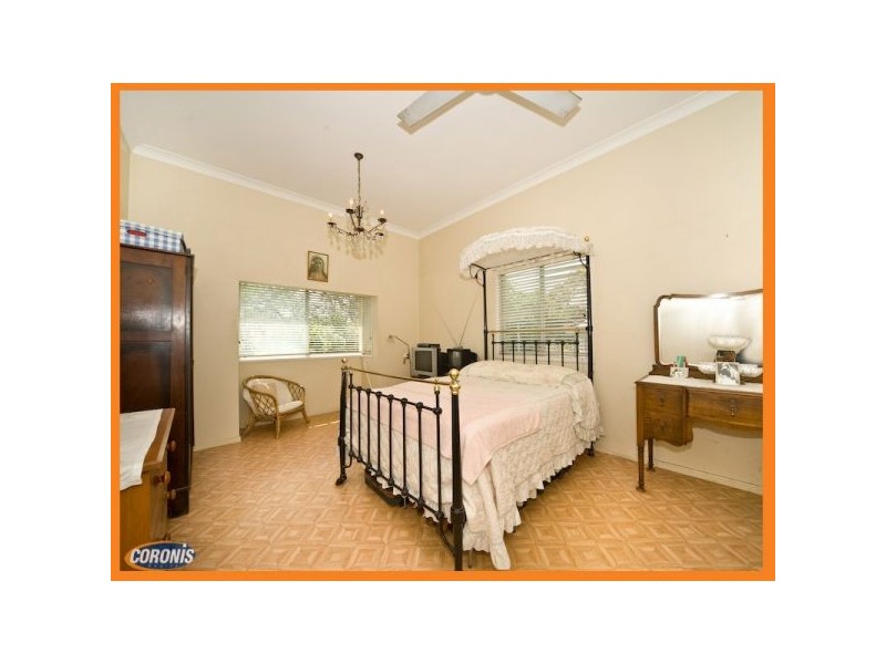 9 Gramere Avenue, Ashgrove QLD 4060