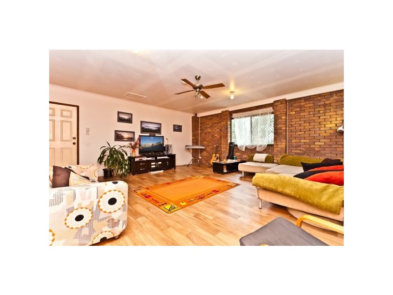 105 Torrens Road, Petrie QLD 4502