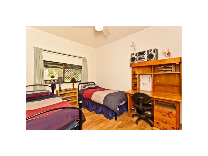 105 Torrens Road, Petrie QLD 4502