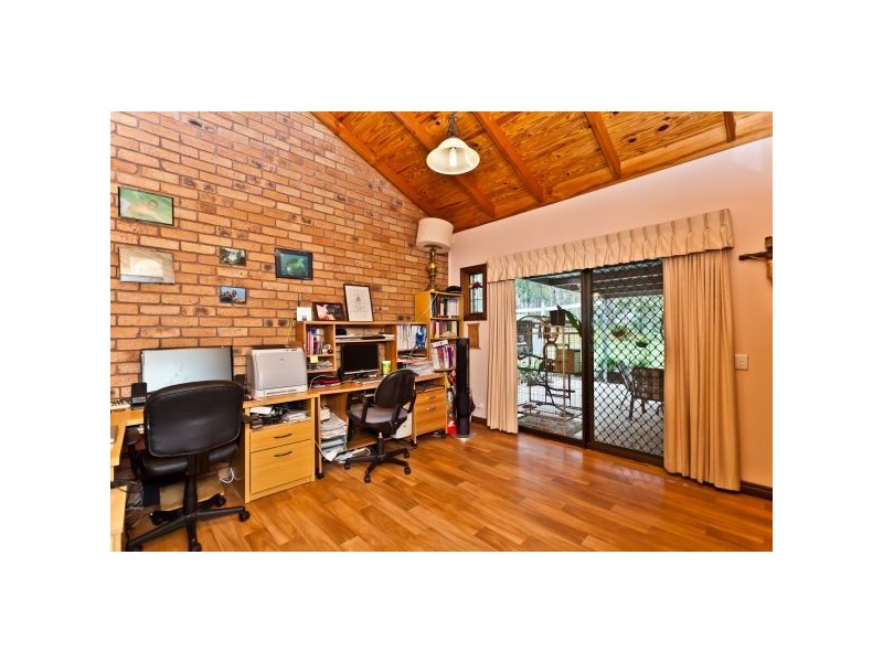 105 Torrens Road, Petrie QLD 4502