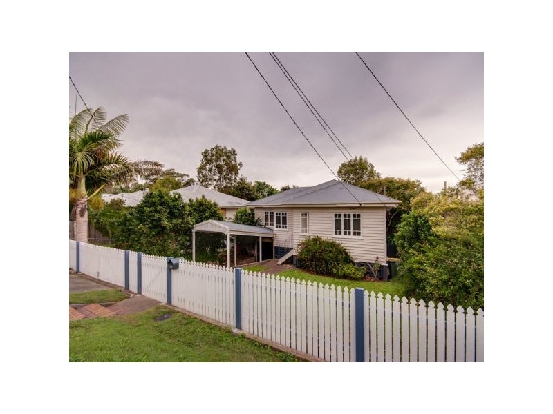 82 Pateena Street, Stafford QLD 4053