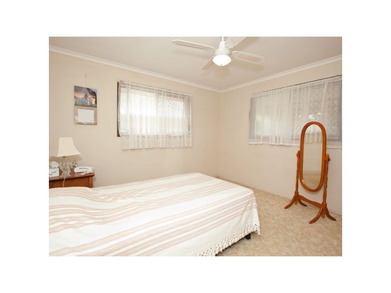 2 Moatah Drive, Beachmere QLD 4510