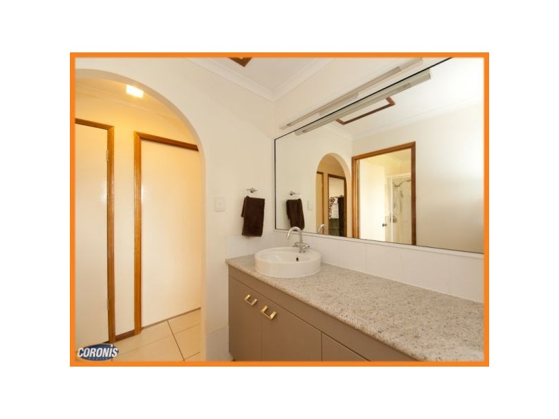 37 Rinnicrew Street, Bracken Ridge QLD 4017