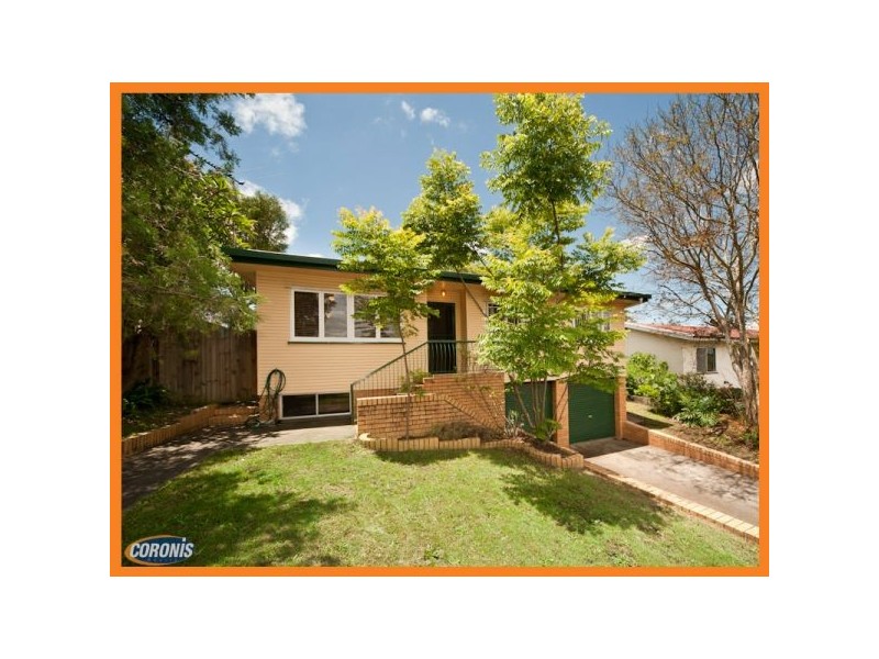 17 Quill Street, Stafford Heights QLD 4053