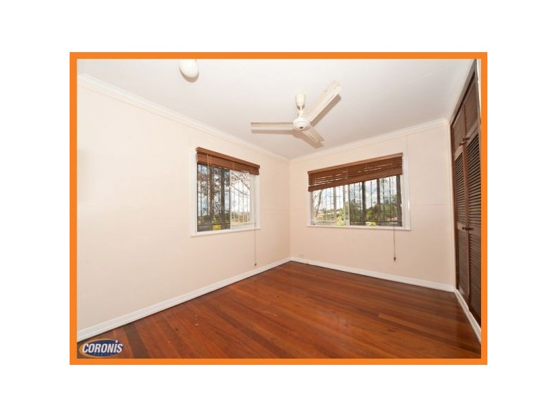 17 Quill Street, Stafford Heights QLD 4053