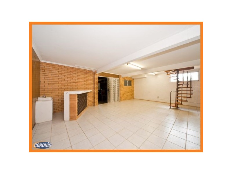 17 Quill Street, Stafford Heights QLD 4053