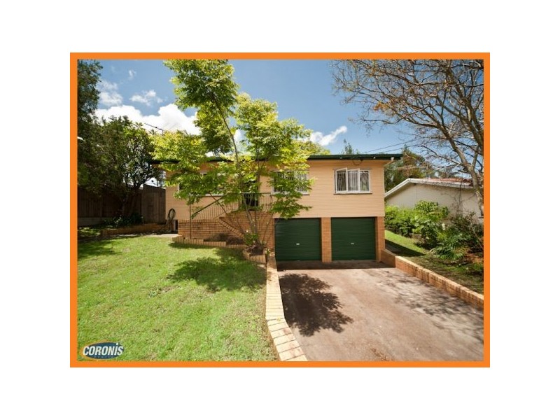 17 Quill Street, Stafford Heights QLD 4053