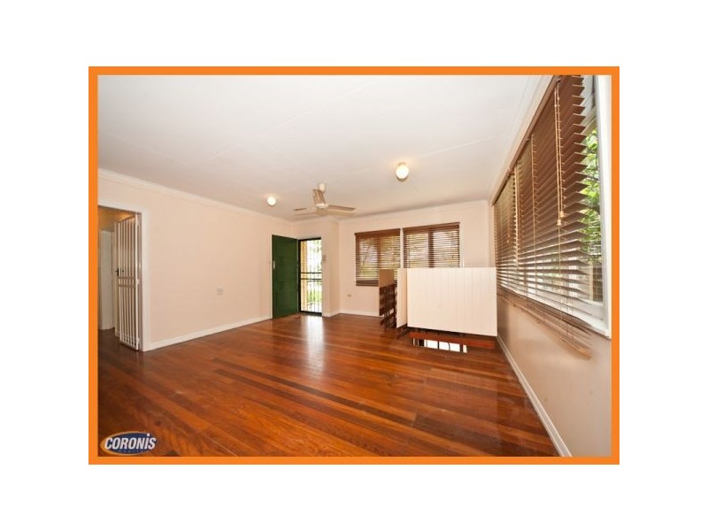 17 Quill Street, Stafford Heights QLD 4053