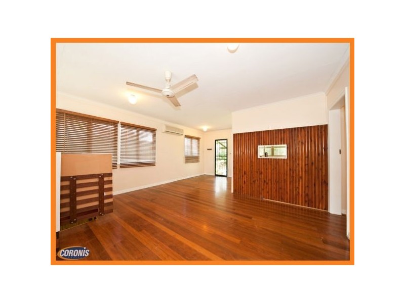 17 Quill Street, Stafford Heights QLD 4053