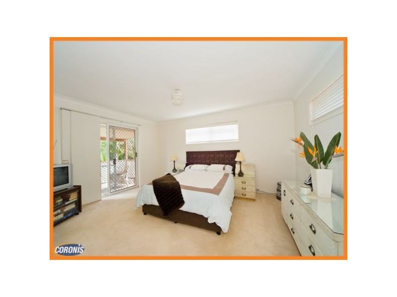 135 Scrub Road, Carindale QLD 4152