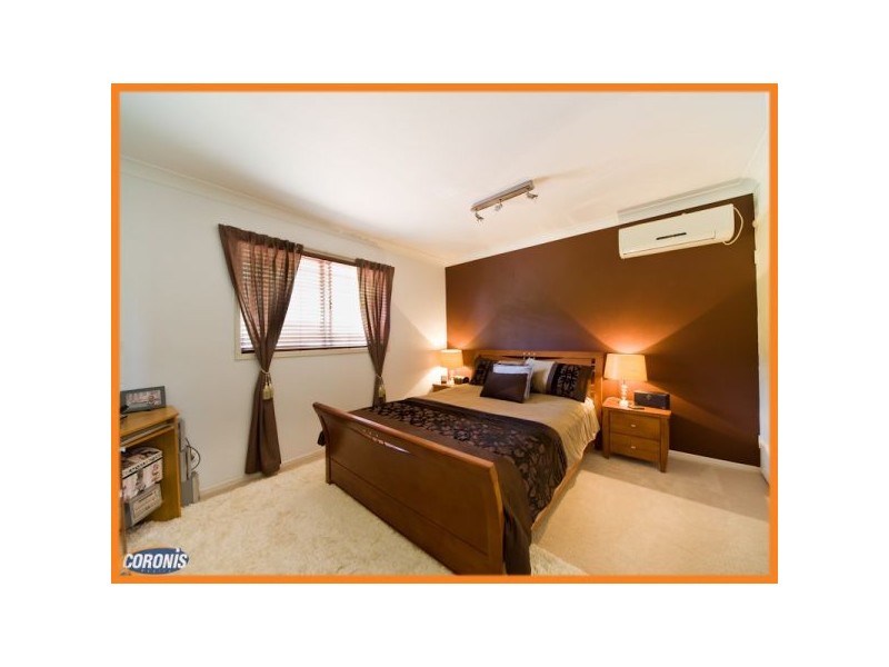 135 Scrub Road, Carindale QLD 4152