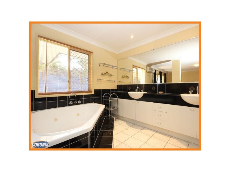 North Lakes QLD 4509