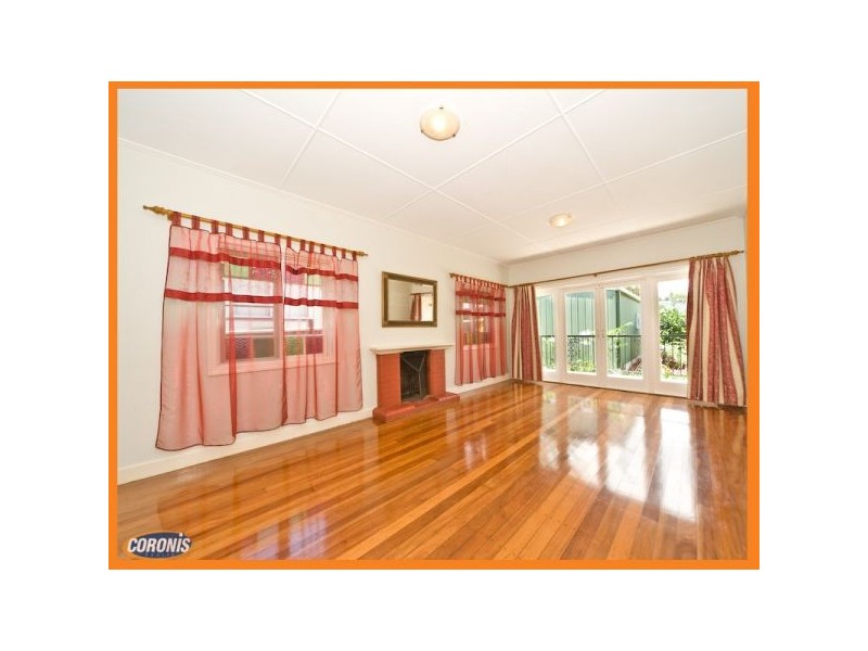 55 Sandy Camp Road, Wynnum QLD 4178