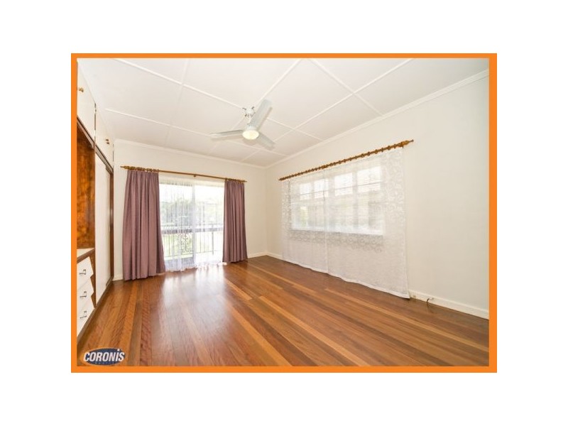 55 Sandy Camp Road, Wynnum QLD 4178