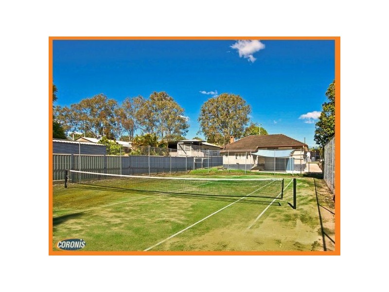 55 Sandy Camp Road, Wynnum QLD 4178