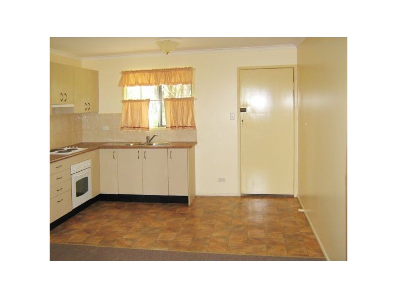 215 Old Logan Road, Camira QLD 4300