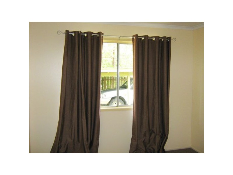 215 Old Logan Road, Camira QLD 4300