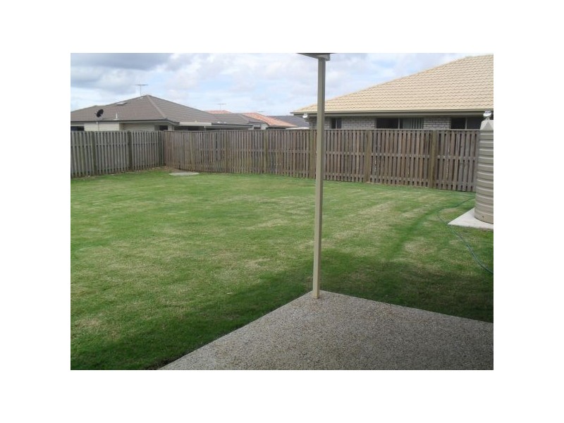 20 Dear Place, Bellmere QLD 4510
