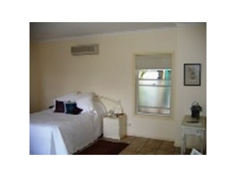 12 Bayswater Court, Sandstone Point QLD 4511