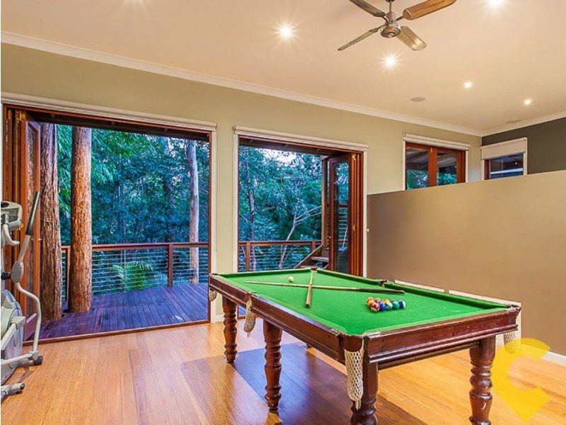 16 View Crescent, Arana Hills QLD 4054