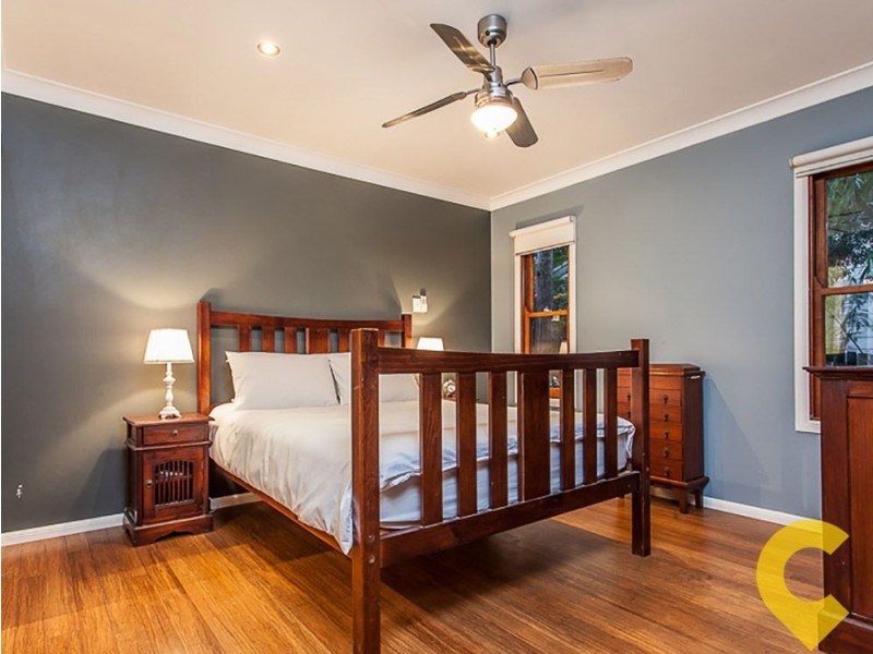 16 View Crescent, Arana Hills QLD 4054