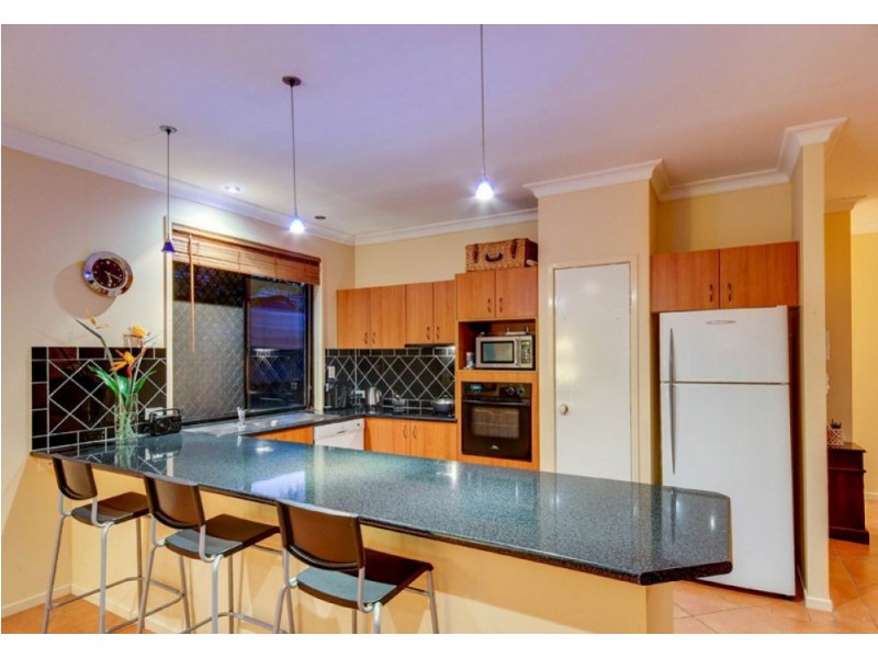 29 Reginald Avenue, Arana Hills QLD 4054