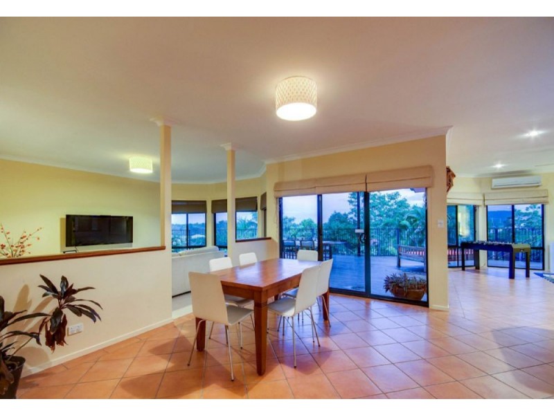 29 Reginald Avenue, Arana Hills QLD 4054