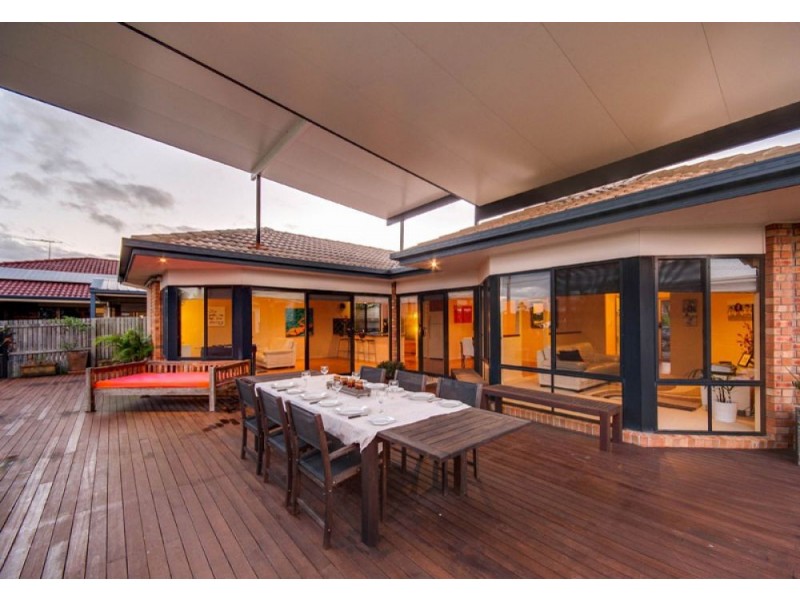 29 Reginald Avenue, Arana Hills QLD 4054