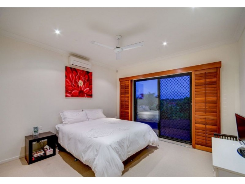 29 Reginald Avenue, Arana Hills QLD 4054