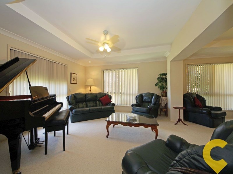 2 Woodland Close, Bracken Ridge QLD 4017