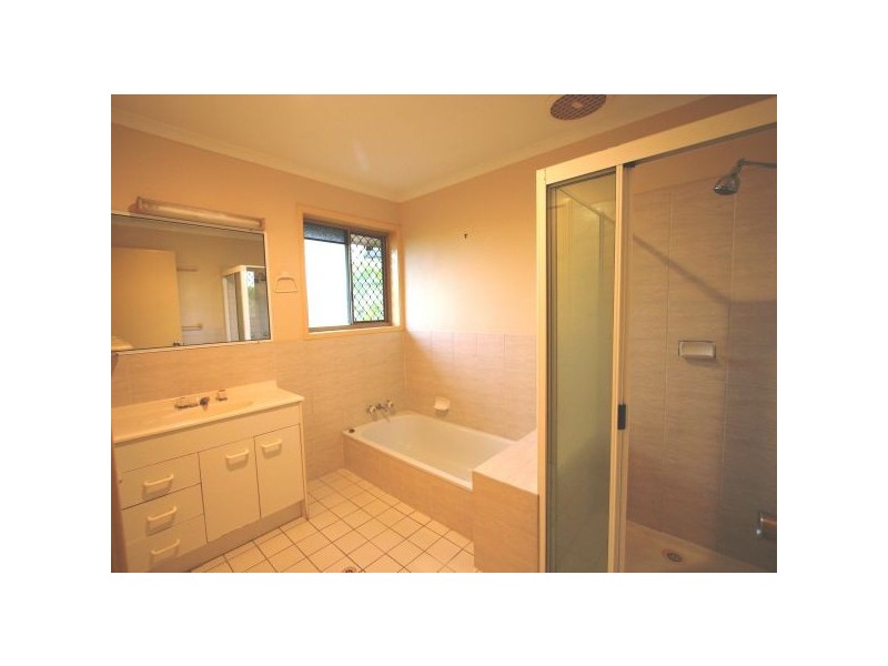 Arana Hills QLD 4054