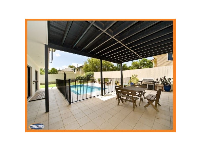 Holland Park QLD 4121