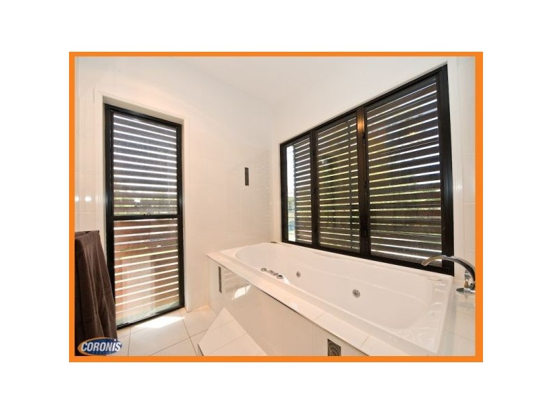 Holland Park QLD 4121